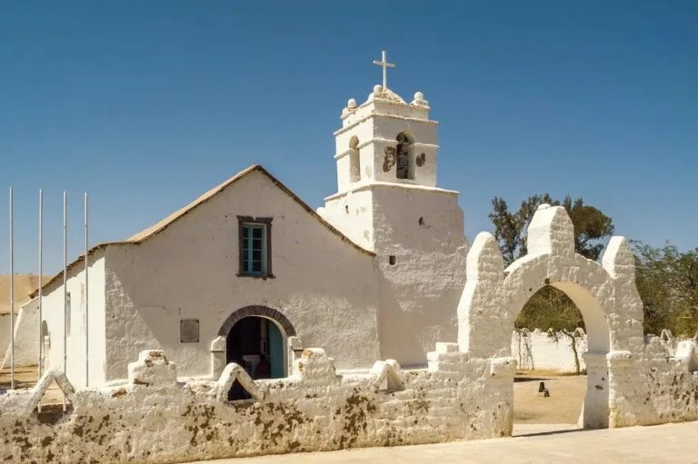 iglesia san pedro de atacama chile 02 768x511